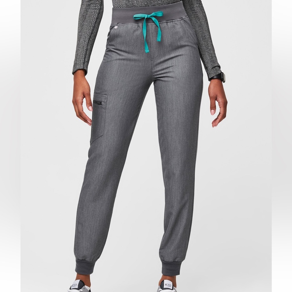 FIGS XS High Waisted Zamora Jogger Scrub Pants in Grey